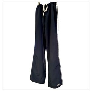 - Reebok men’s pants Size M